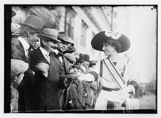 Miss Milholland selling papers