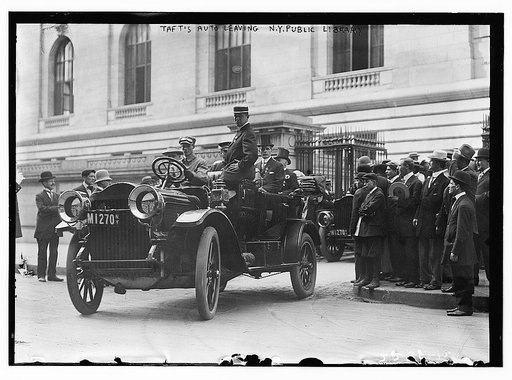 Taft's Auto leaving N.Y. Public Library
