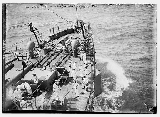 War game-Bow of SEATTLE at full speed