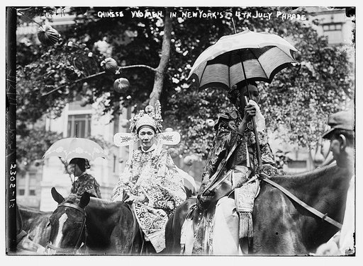 Chinese women in N.Y. 4th July parade