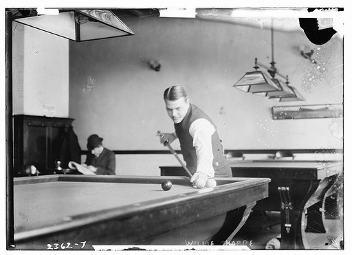 Willie Hoppe [shooting billiards