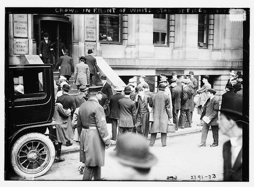 Crowd in front of White Star offices
