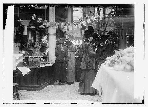 Housewives league at Wash. Market
