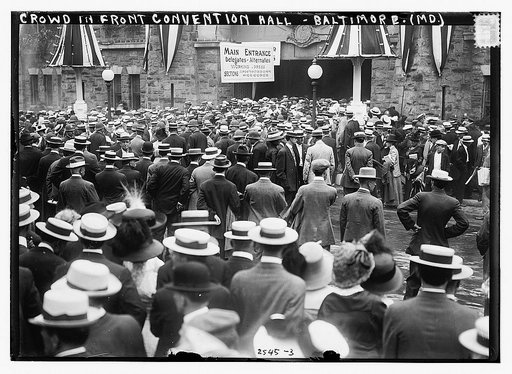 Crowd in front of Convention Hall, Baltimore, Md.