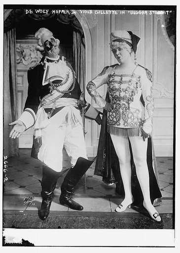 De Wolfe Hopper & Viola Gillette in "Beggar Student"