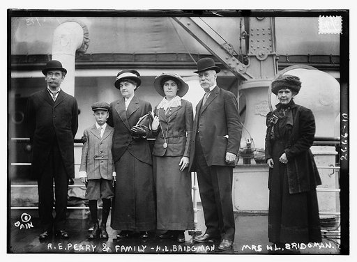 R.E. Peary & family, H.L. Bridgman and wife