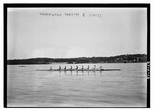 Washington Varsity 8 (1913)