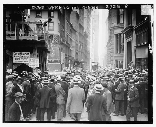 Crowd waiting for Gibson