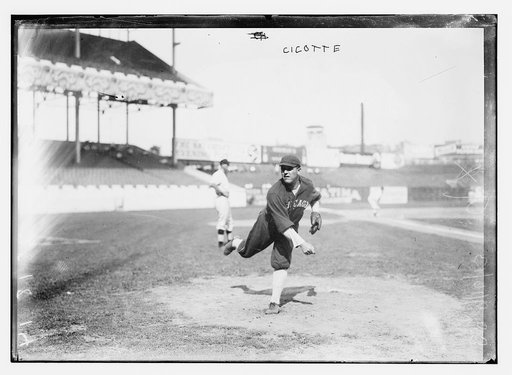 Eddie Cicotte, Chicago AL, at Polo Grounds, NY (baseball)