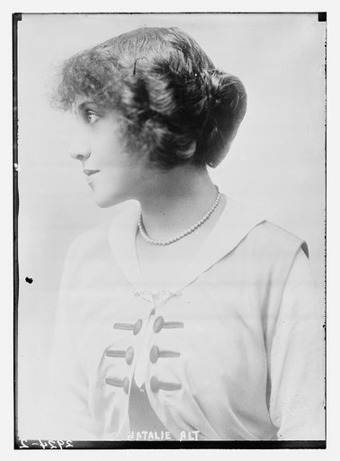 Natalie Alt