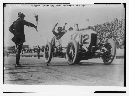 De Palma in Mercedes wins Vanderbilt Cup Race 1914