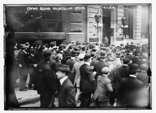 Crowd before Rockefeller office, 4/29/14