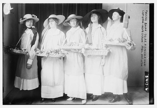 Pauline Bacon -- Helen Alexander -- Mary Cameron--Irene Gibson -- Sybil Appleton