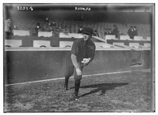 Dick Rudolph throwing ball, Boston NL (baseball)