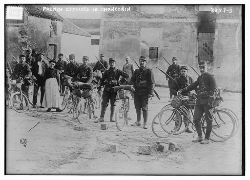 French Cyclists in Chanconin [i.e., Chauconin-Neufmontiers