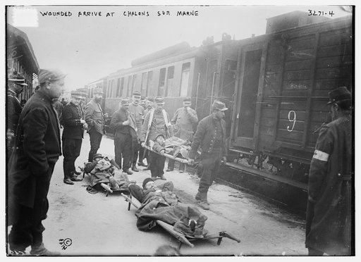 Wounded arrive at Chalons sur Marne