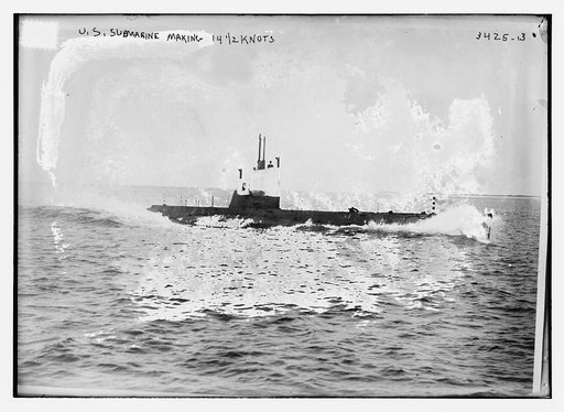 U.S. sub making 14 1/2 knots