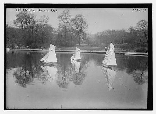 Toy yachts -- Cent'l [Central] Park