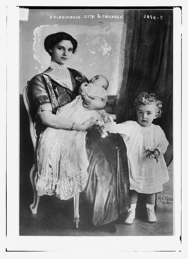 Archduchess Zita and children