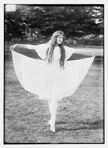 "Titania" -- Overbrook [dancing