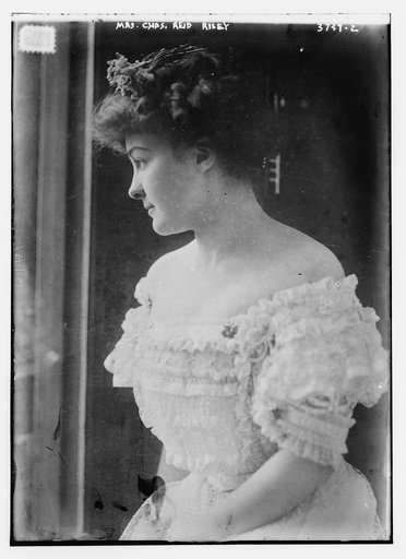 Mrs. Chas. Reid Riley