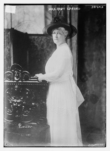 Mrs. Robt Lansing