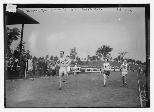 Newark -- A.E. Ward wins 100 yd. dash, 1916