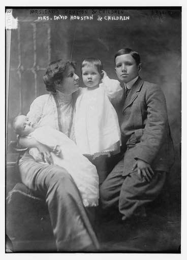 Mrs. David Houston & children