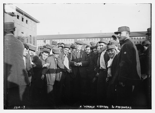 Warden Osborne & prisoners