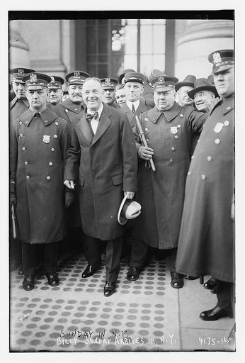 Billy Sunday arrives in N.Y.