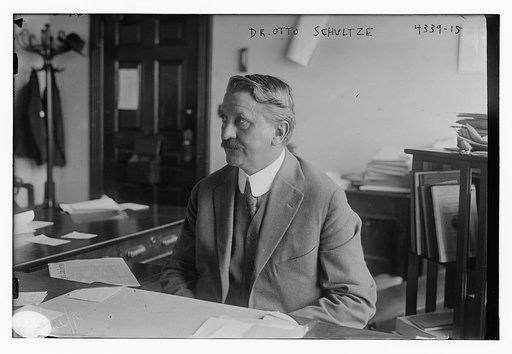 Dr. Otto Schultze