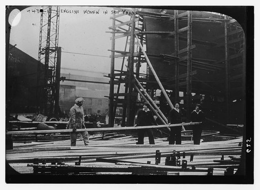 English women in ship yards