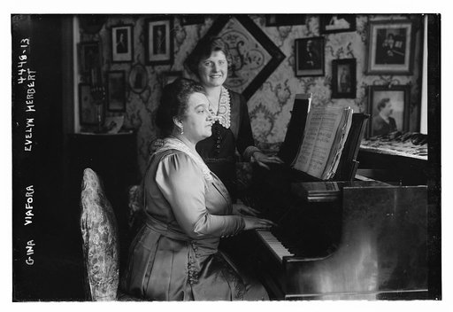 Gina Viafora, Evelyn Herbert