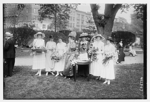 Helen Satterlee, Marie Meyler, Mrs. L.E. Witherspoon, Baroness O. Serdobin, Mrs. Carlton James, Mrs. W.W.G. Eliot, & Leonore Cox