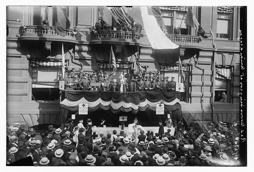 Red Cross singers at Union League