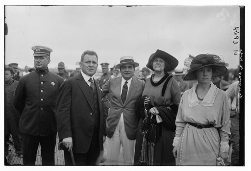 Caruso & wife