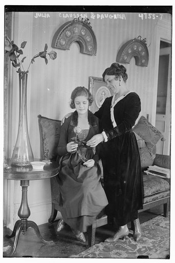 Julia Claussen & daughter