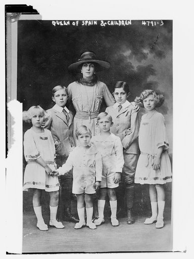 Queen of Spain & children