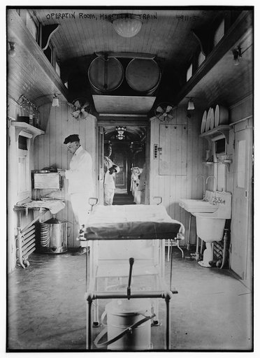 Operatin [i.e. operation] Room, hospital train
