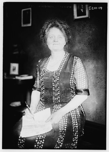 Mrs. Va. Pearson