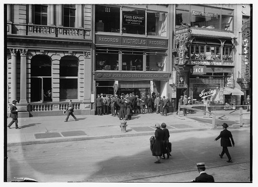 N.Y. Band Instrument Co. Inc.] (street scene)