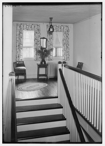 Upstairs hall