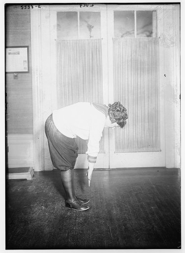 Lucy (exercising)