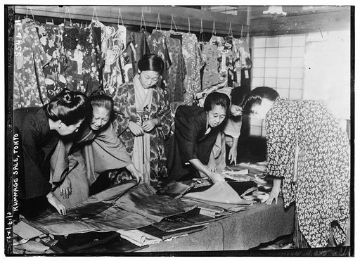 Rummage sale, Tokyo