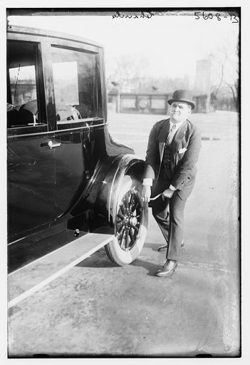 Chamlee [fixing tire