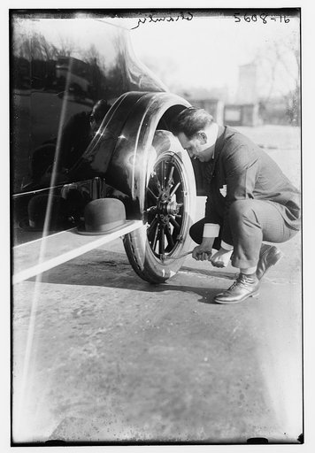 Chamlee [fixing tire