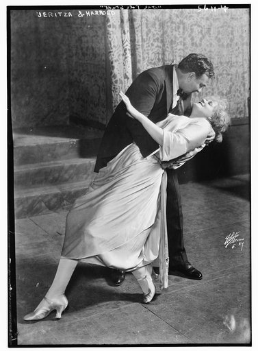 Jeritza & Harrold (dancing)