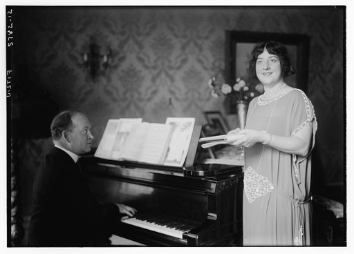 Fitziu [at piano