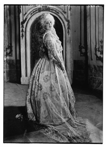 Easton as "Rose[nkavalier]"