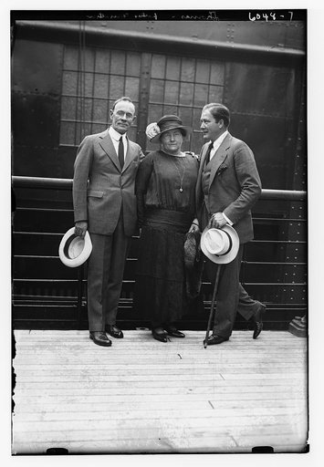 Thomas with father and mother